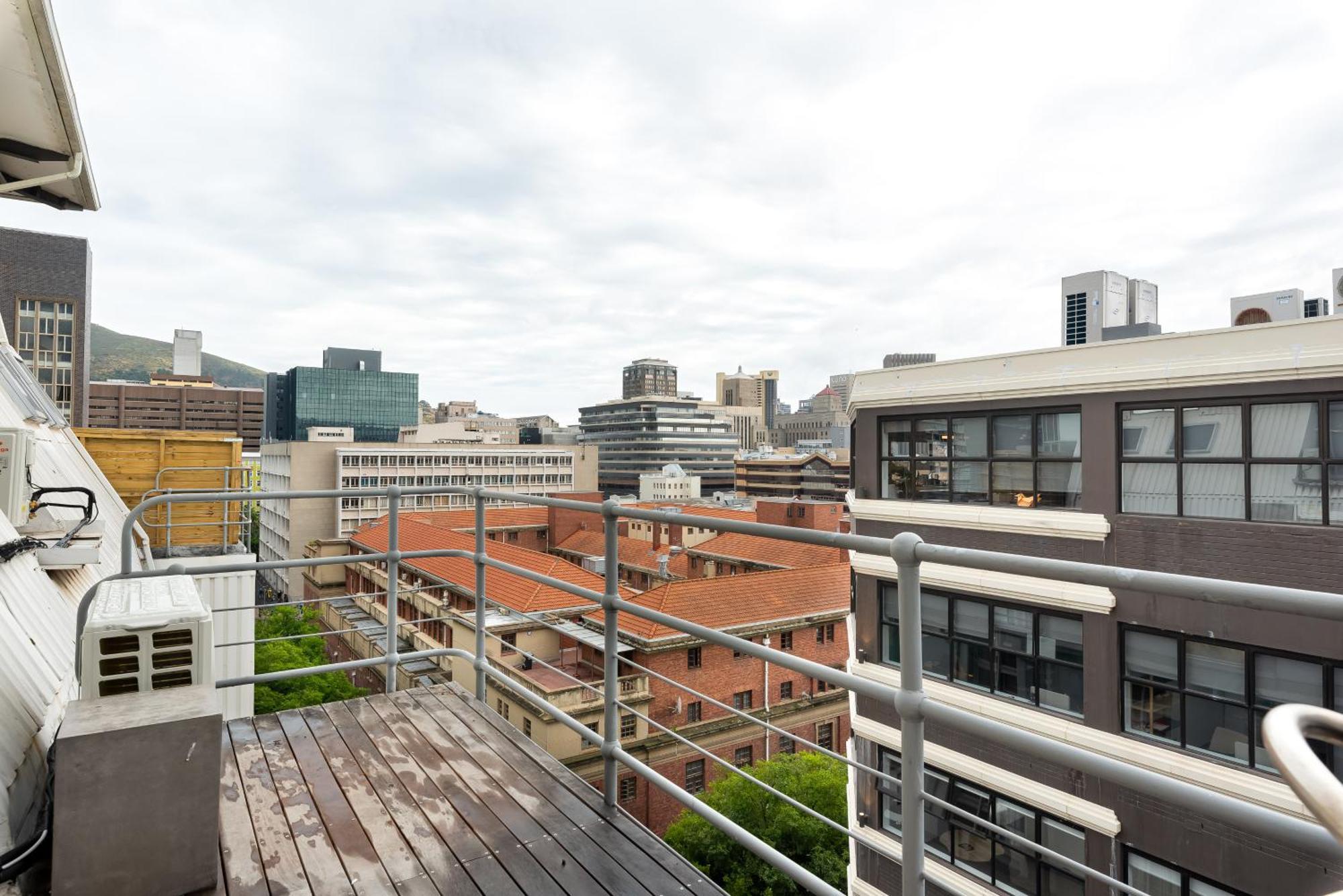 Wolroy House 506 Apartment *